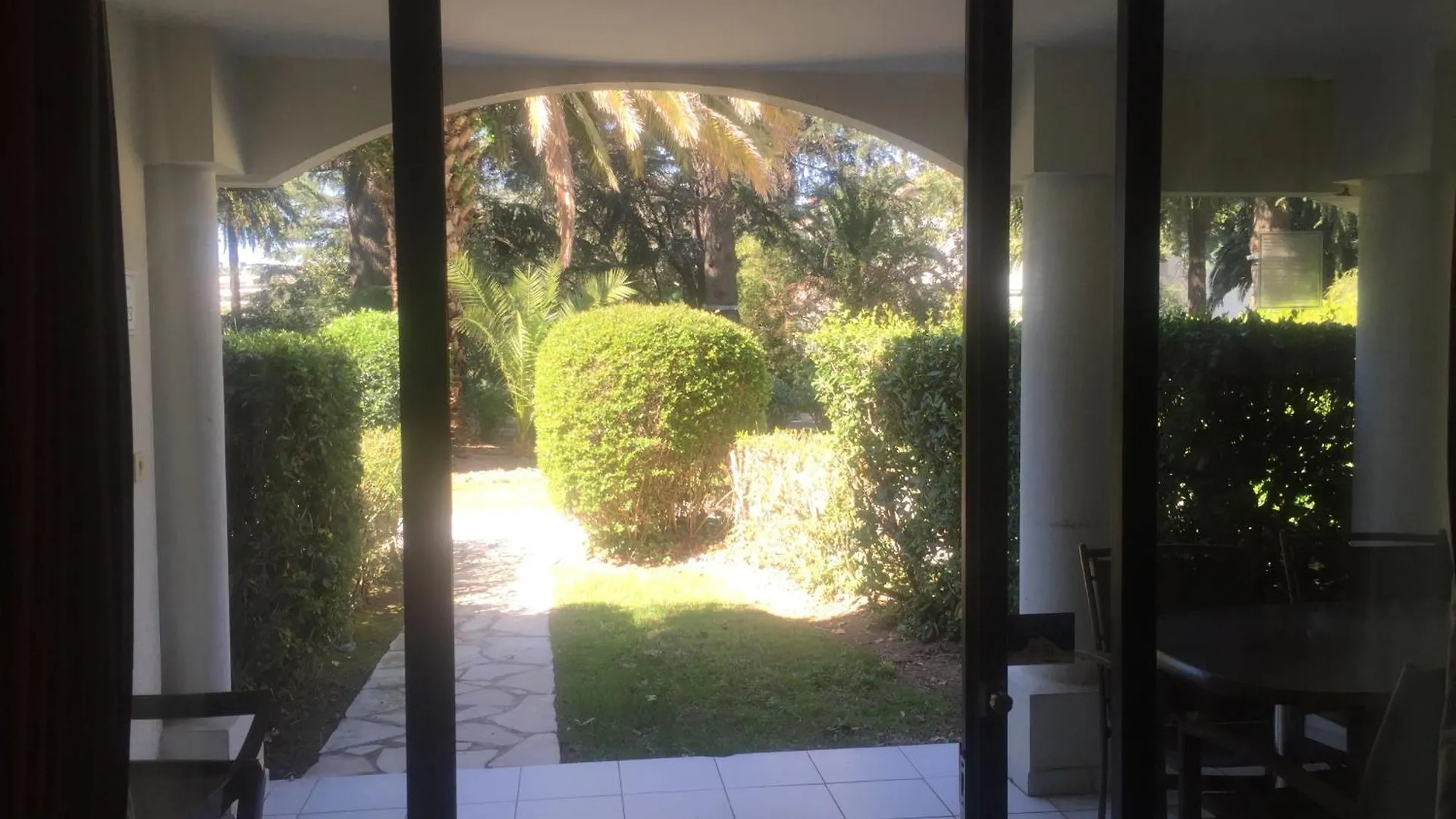 Charmant 2 Pieces Residence Avec Piscine Vue Mer Cannes France