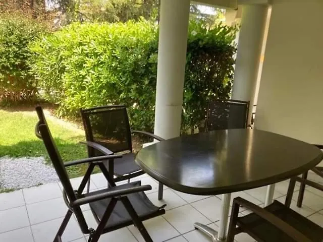 Apartment Charmant 2 Pieces Residence Avec Piscine Vue Mer Cannes France